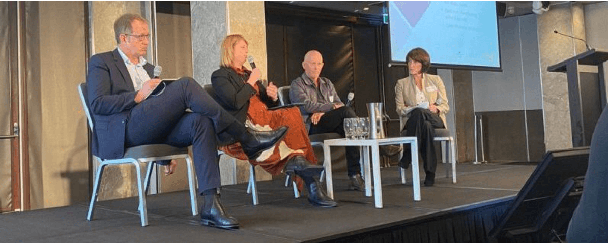 Leaders in reflective dialogue during an In-Q session
